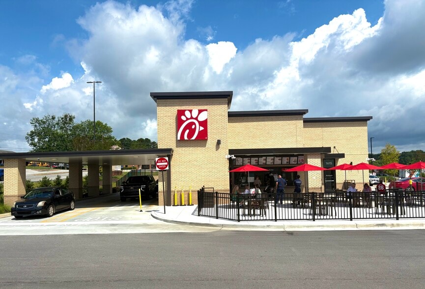 1605 Buford Hwy, Buford, GA for lease - Building Photo - Image 2 of 8