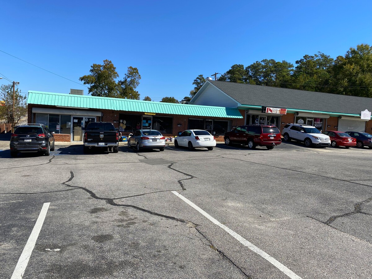 5708 N Main St, Columbia, SC 29203 - Northview Plaza | LoopNet