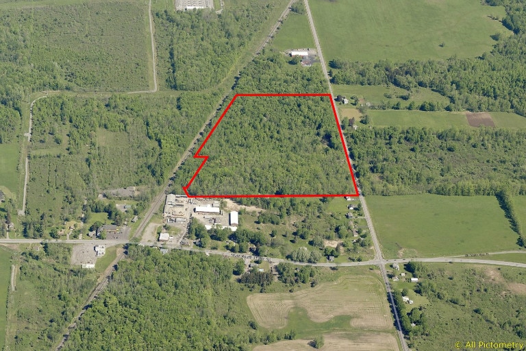 Caughdenoy Road, Clay, NY 13041