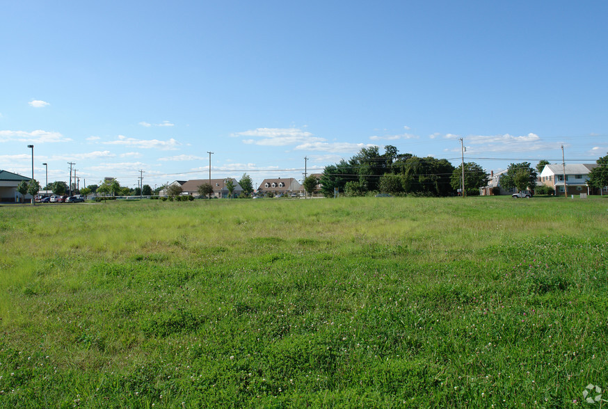 404 E Main St, Middletown, DE for lease - Building Photo - Image 1 of 5