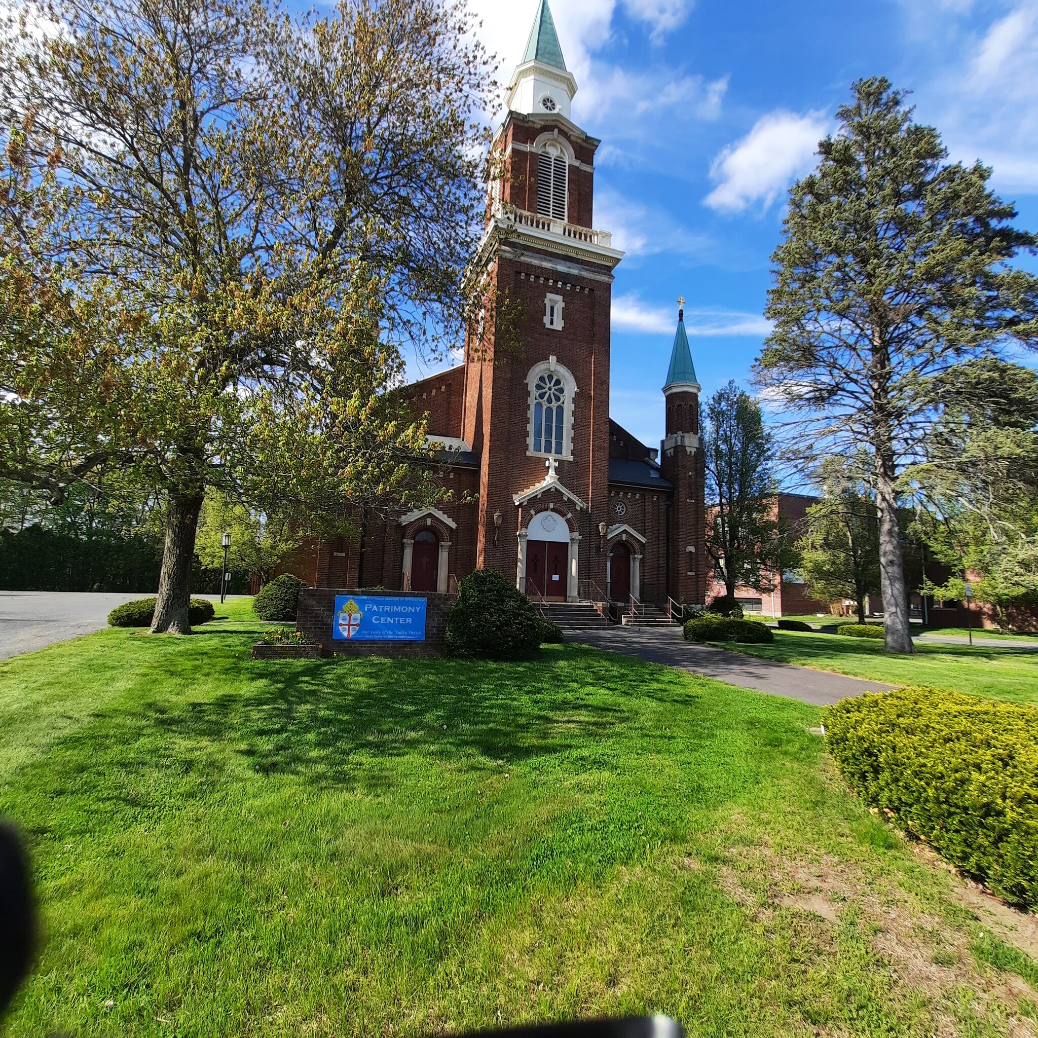 35 Pleasant St, Easthampton, MA for sale Primary Photo- Image 1 of 8