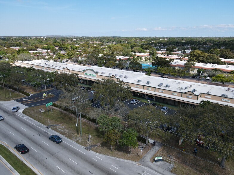 300-366 S State Road 7, Margate, FL for lease - Building Photo - Image 3 of 14
