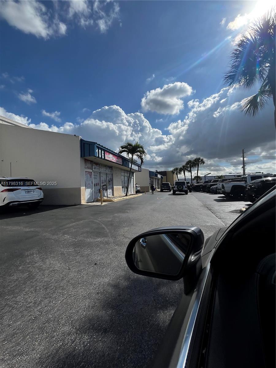 3100 Milam Dairy Rd, Miami, FL for lease Interior Photo- Image 1 of 16
