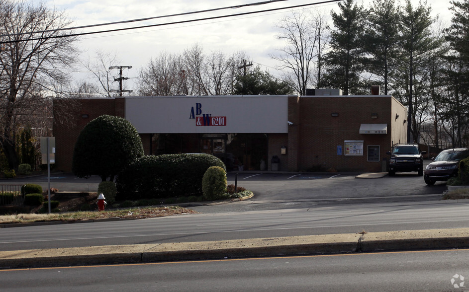 6201 Richmond Hwy, Alexandria, VA for lease - Primary Photo - Image 1 of 8