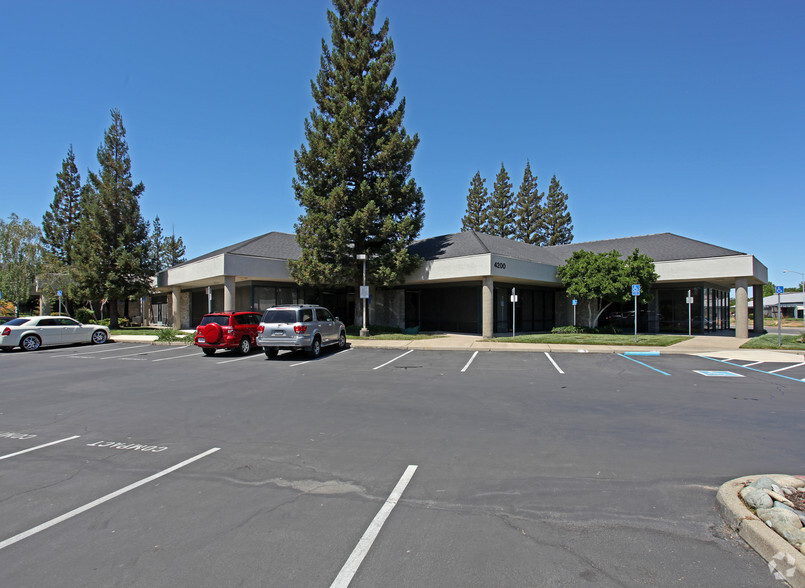 4200 Rocklin Rd, Rocklin, CA for lease - Building Photo - Image 3 of 12