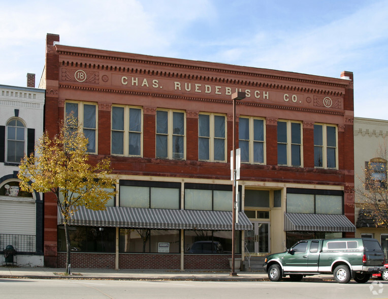 119 S Main St, Mayville, WI for sale - Primary Photo - Image 1 of 1