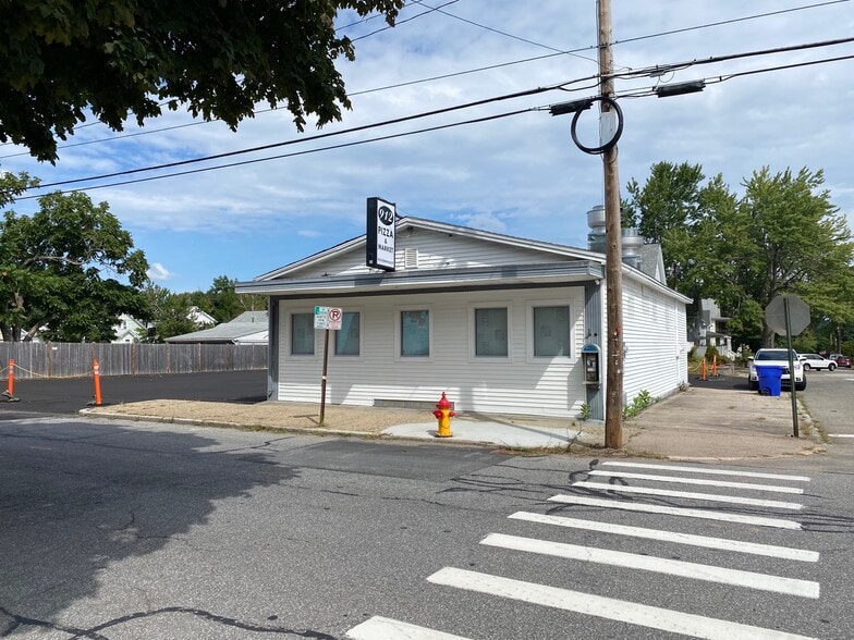 912 Somerville St, Manchester, NH for lease - Building Photo - Image 1 of 10