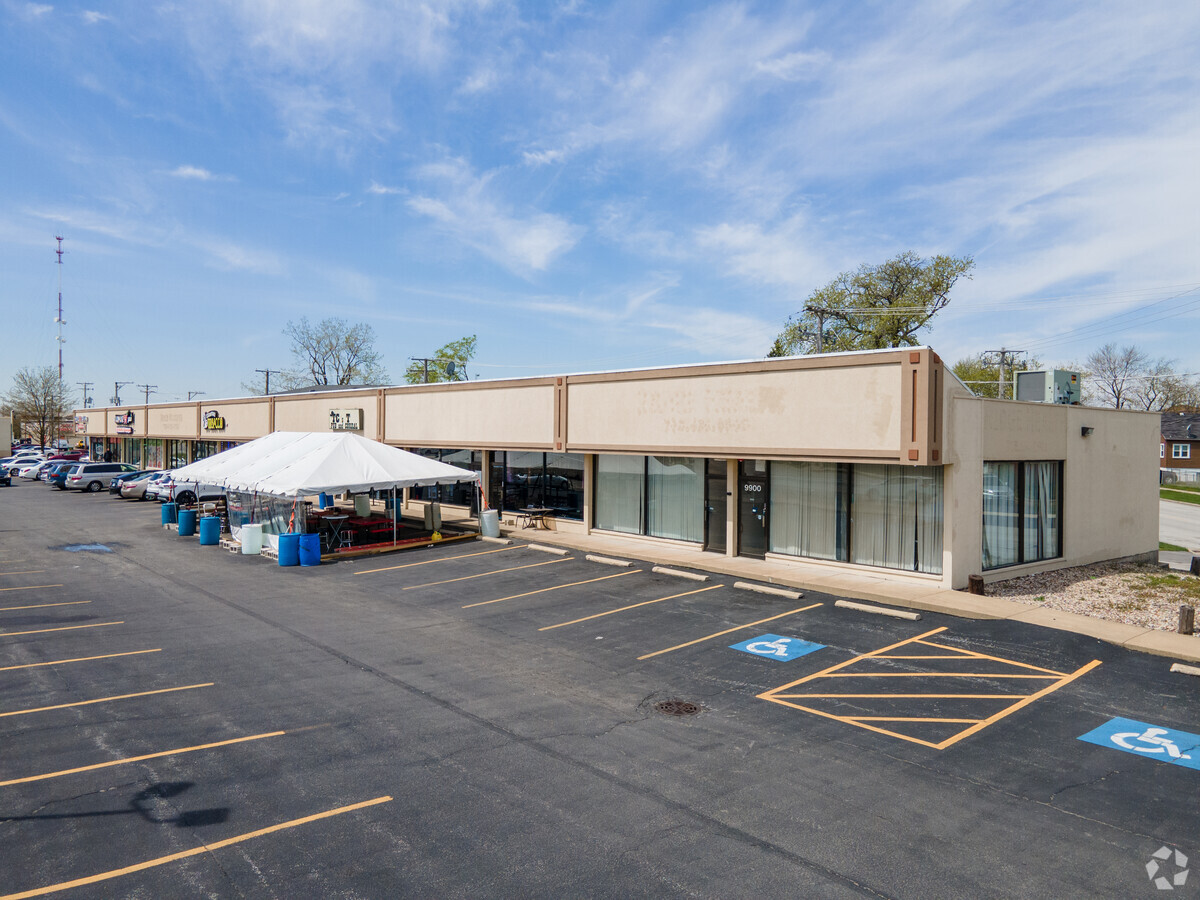 9910-9926 Southwest Hwy, Oak Lawn, IL 60453 | LoopNet