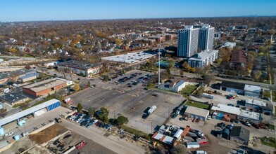 821 Childs St, Wheaton, IL - aerial  map view