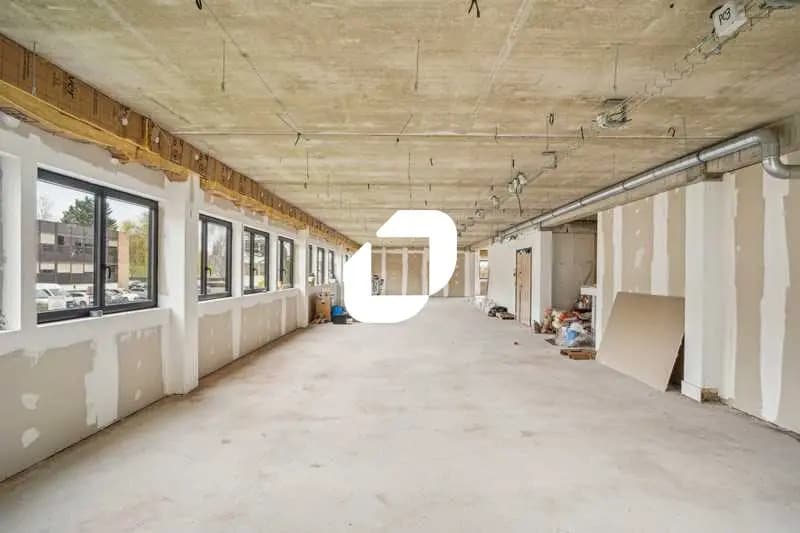 4 Rue De La Terre De Feu, Les Ulis for lease - Construction Photo - Image 3 of 17