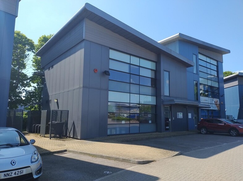 Whittle Way, Stevenage for lease - Building Photo - Image 3 of 18