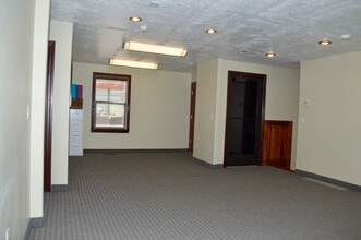 460 E 1000 N, North Salt Lake, UT for lease Interior Photo- Image 1 of 22