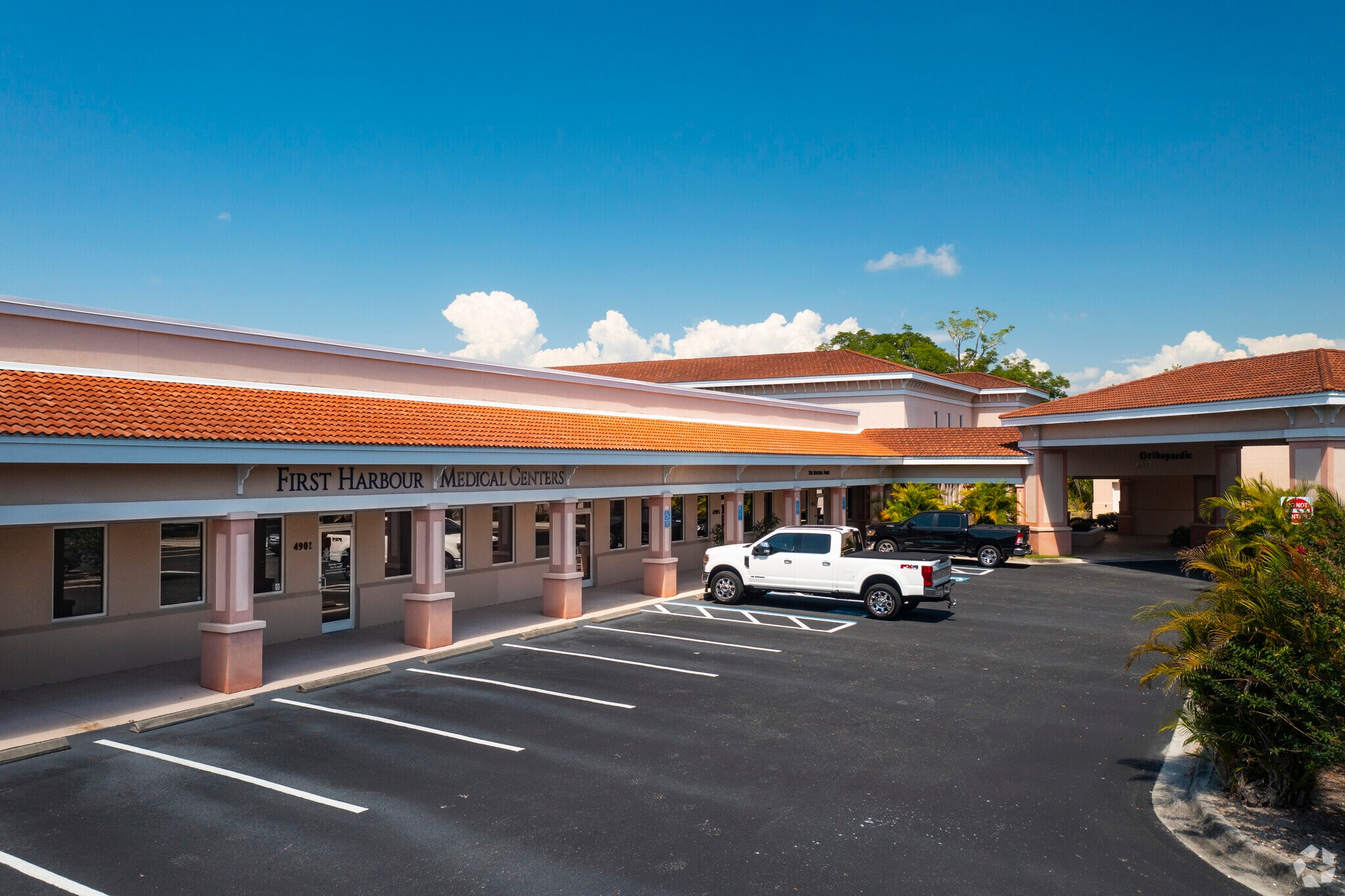 4937 Clark Rd, Sarasota, FL 34233 Clark Road Medical Office