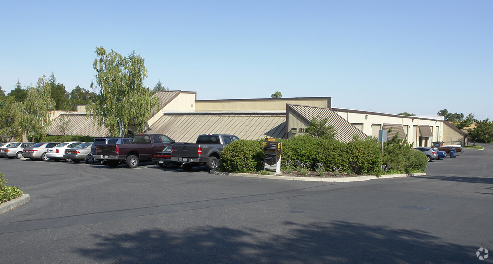 815 Arnold Dr, Martinez, CA for lease - Building Photo - Image 1 of 13