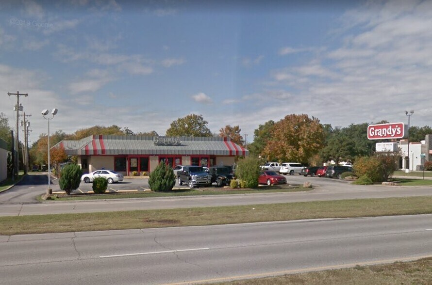 819 N Commerce St, Ardmore, OK for sale - Primary Photo - Image 1 of 1