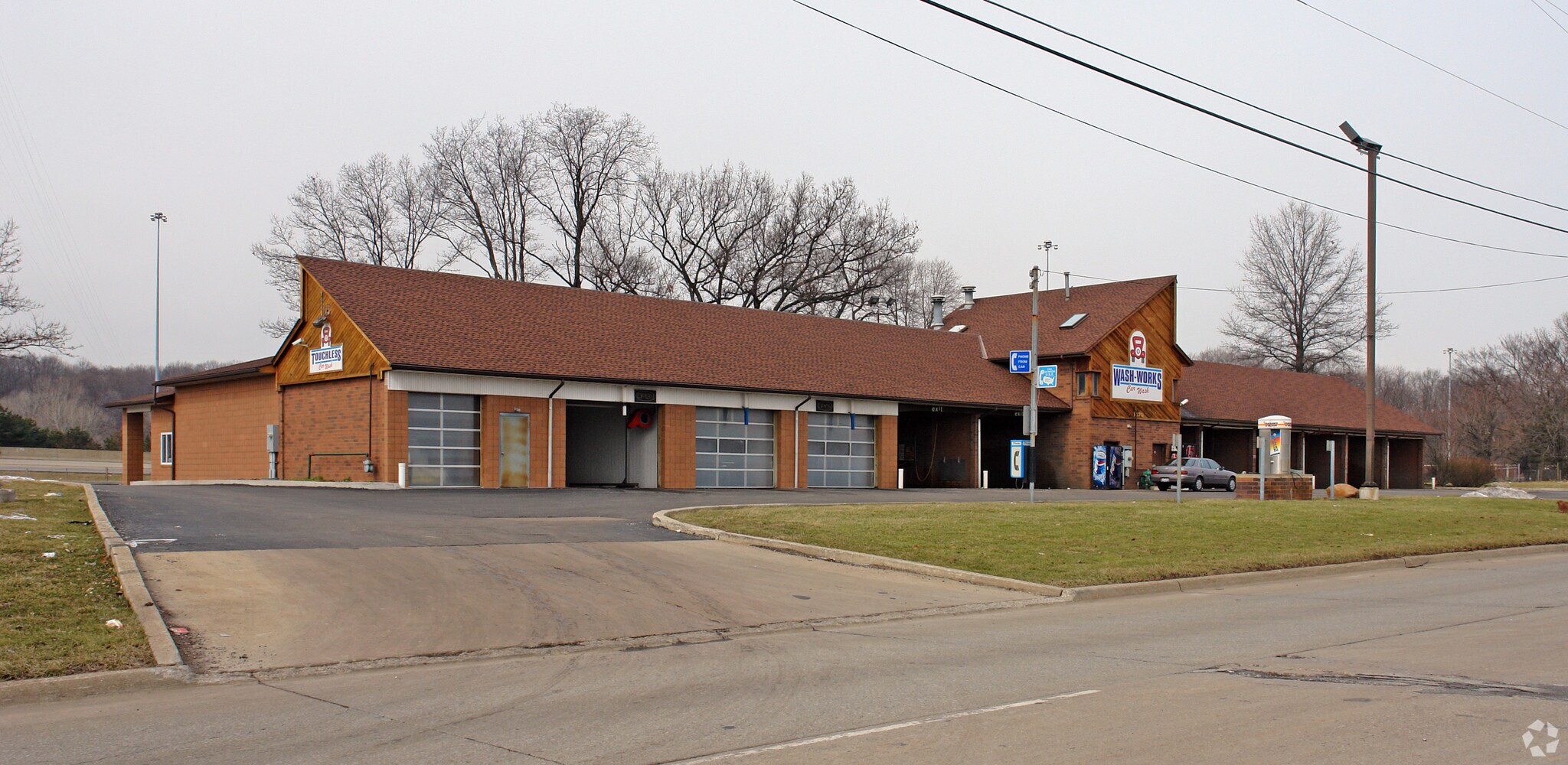 1570 Frederick Blvd, Akron, OH for sale Primary Photo- Image 1 of 1