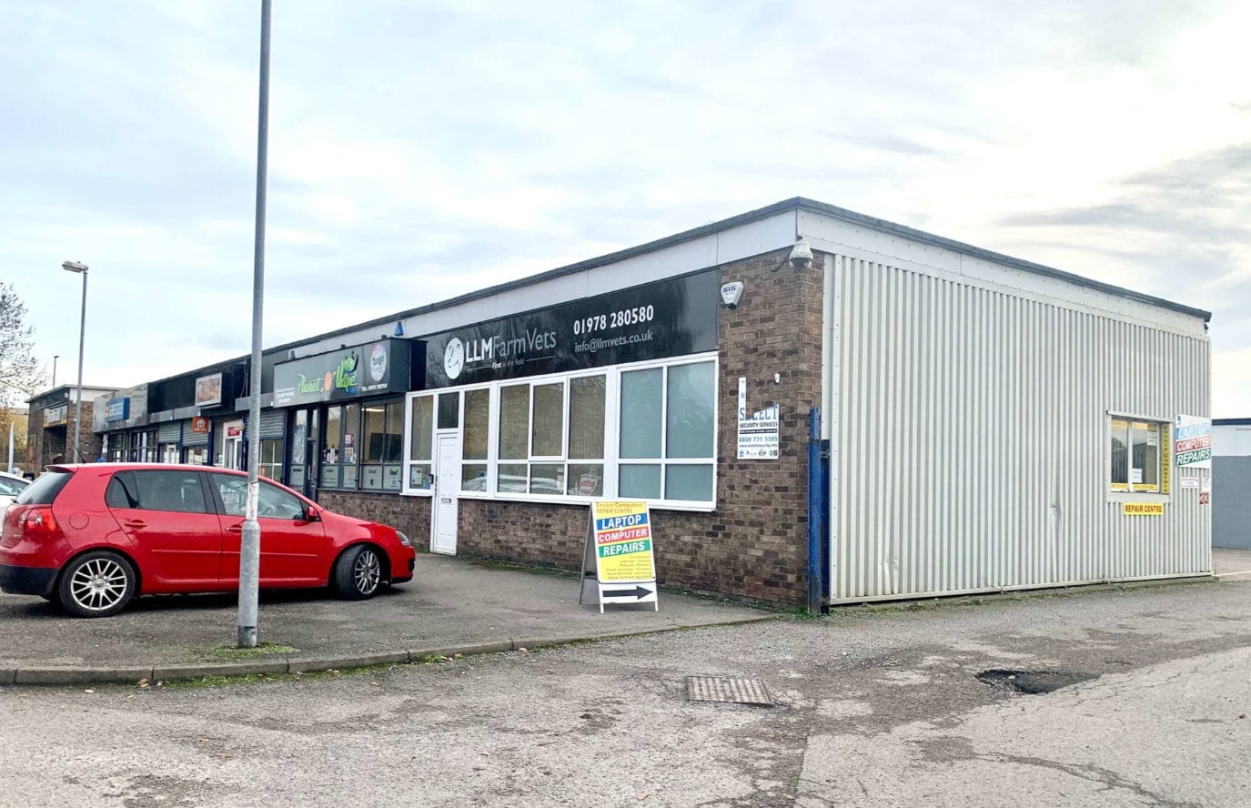 Wrexham Industrial Estate, Wrexham for sale Building Photo- Image 1 of 1