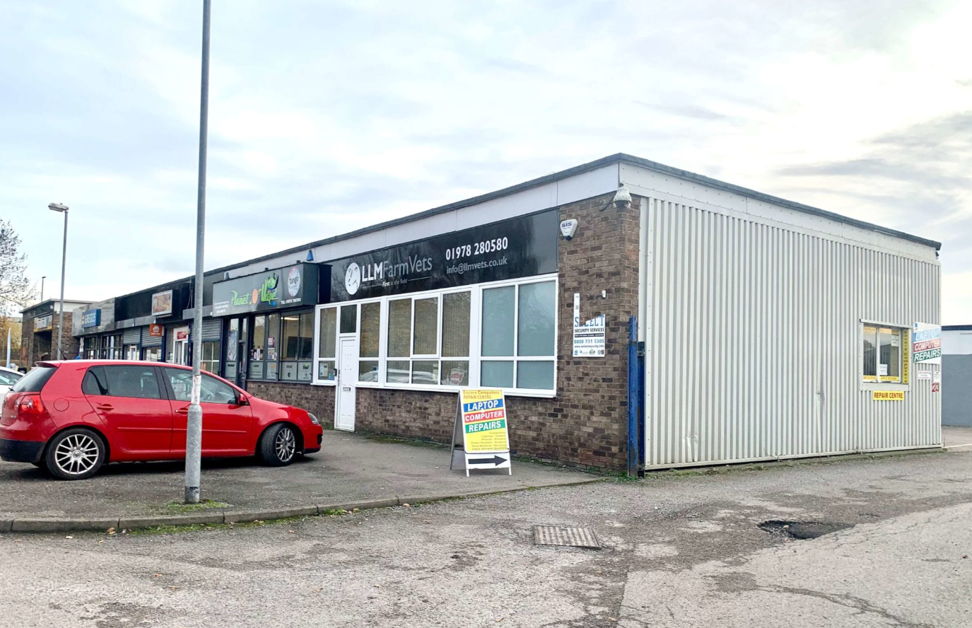 Wrexham Industrial Estate, Wrexham for lease Building Photo- Image 1 of 3