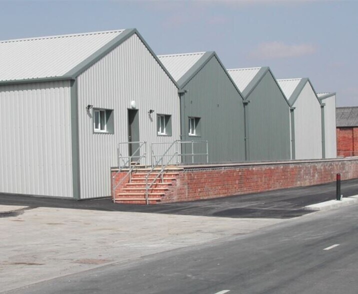 Avenue E, Wetherby, WYK LS23 7EG