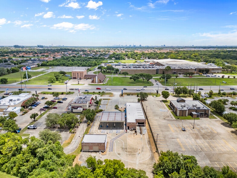 2030 Highway 6 S, Houston, TX for sale - Building Photo - Image 3 of 16