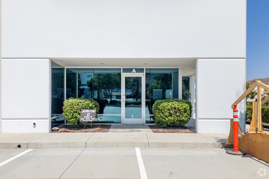 9106 Pulsar Ct, Corona, CA for lease - Building Photo - Image 3 of 4