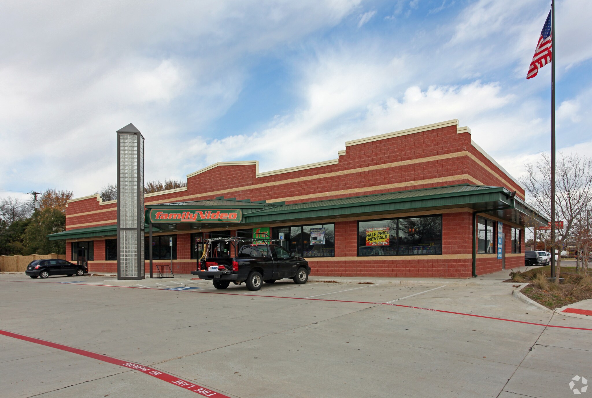 1107 Ferris Ave, Waxahachie, TX for sale Primary Photo- Image 1 of 1