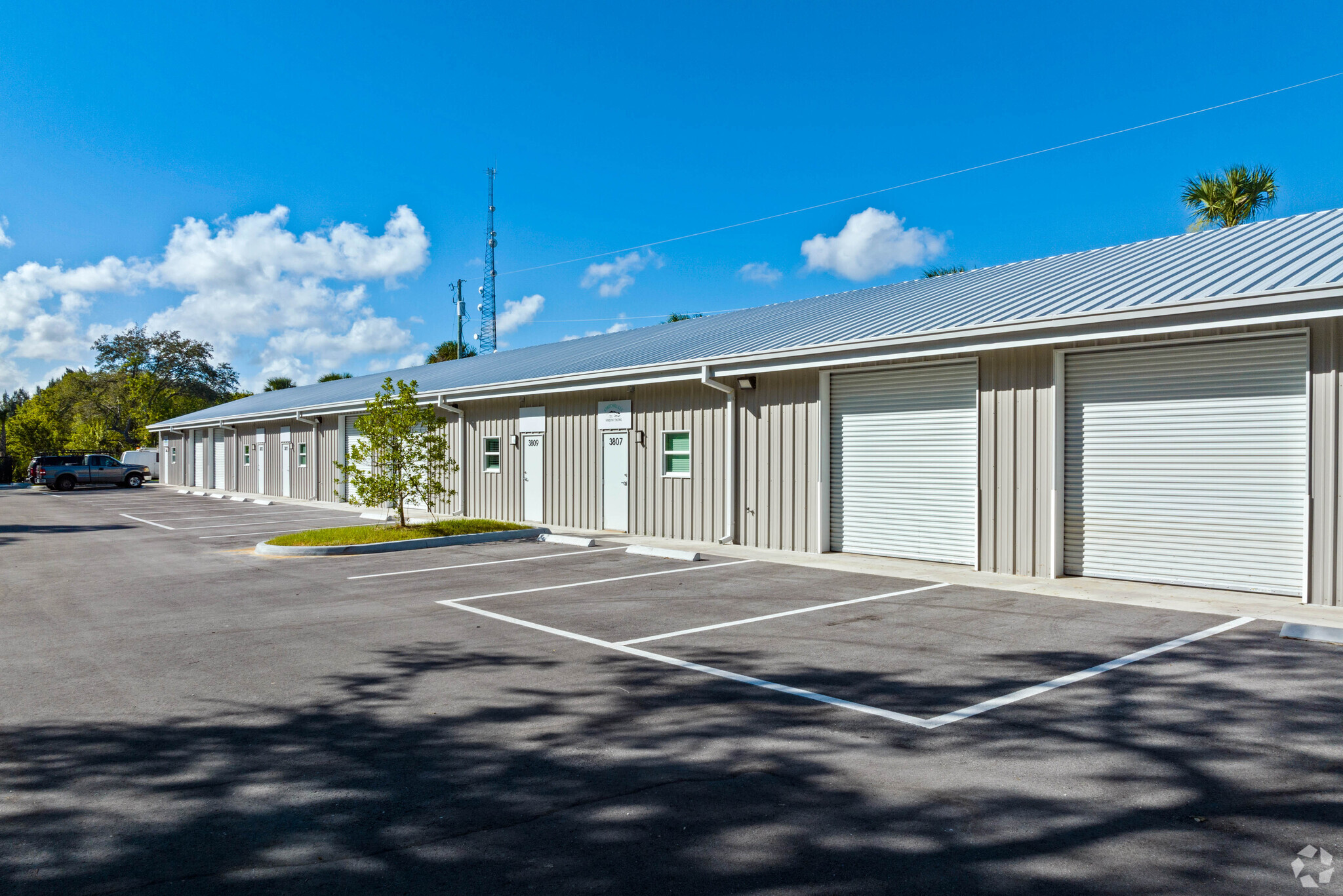 3801-3815 Oleander Ave, Fort Pierce, FL for lease Building Photo- Image 1 of 9