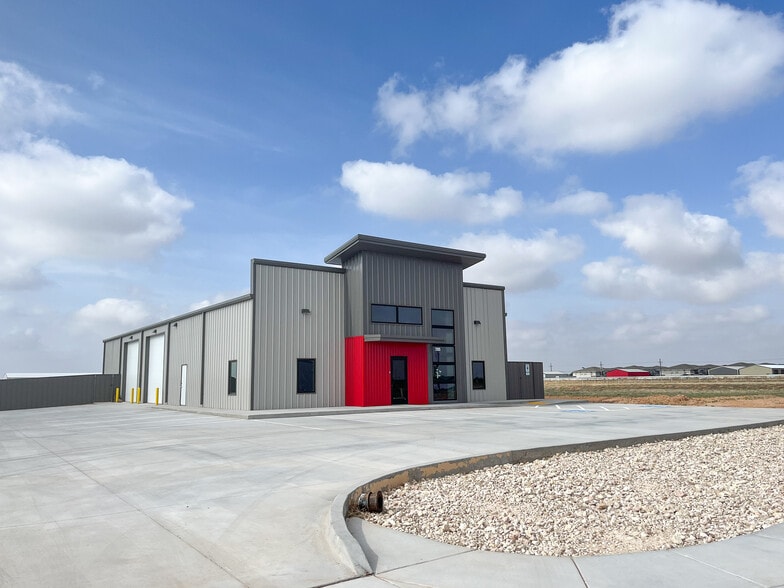 7705 69th Street, Lubbock, TX for sale - Building Photo - Image 2 of 11