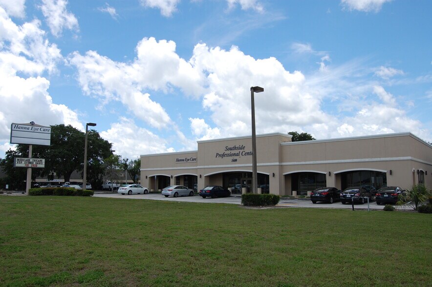 1680 Southside Blvd, Jacksonville, FL 32216