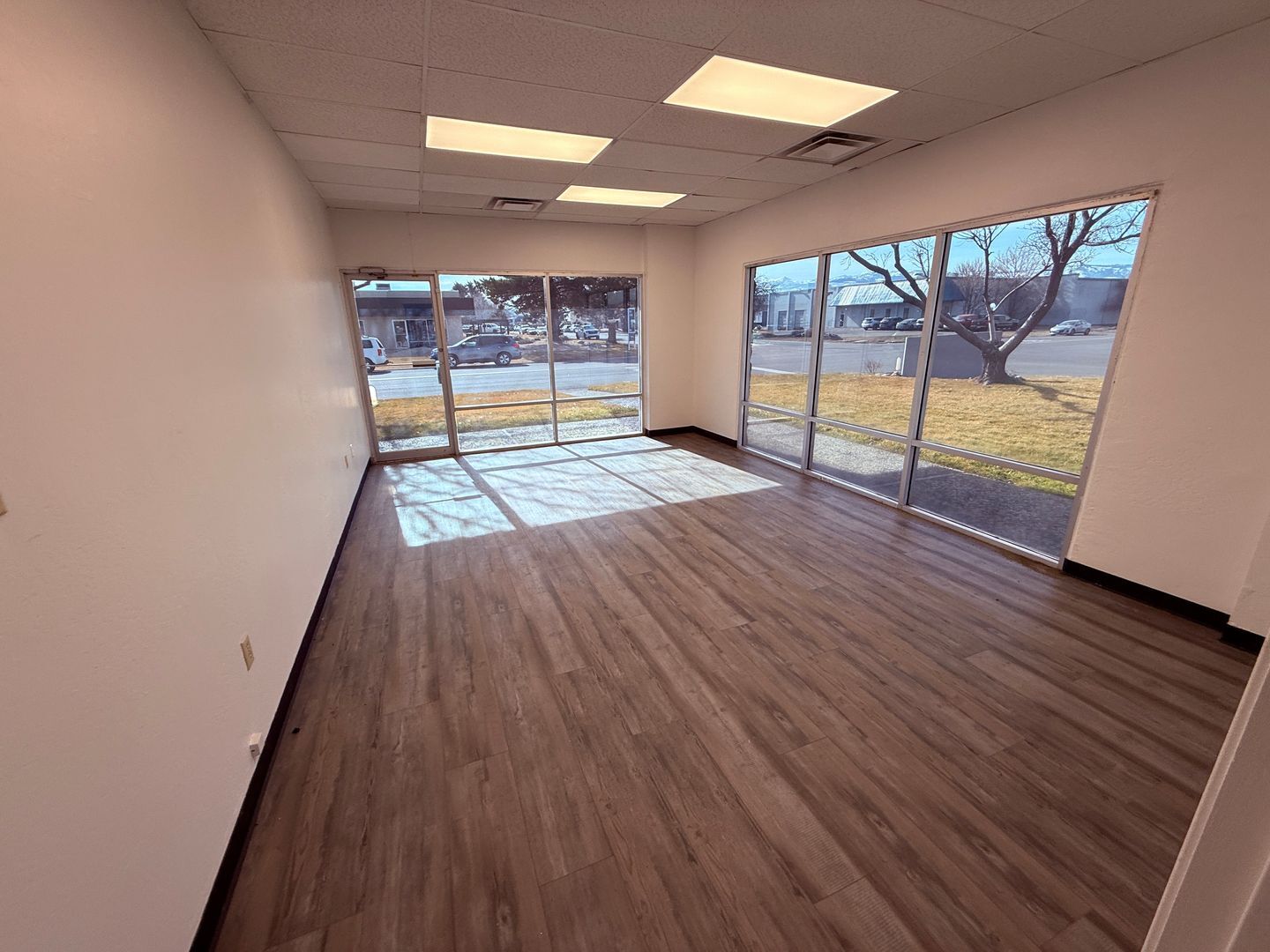 380 Freeport Blvd, Sparks, NV for lease Interior Photo- Image 1 of 3