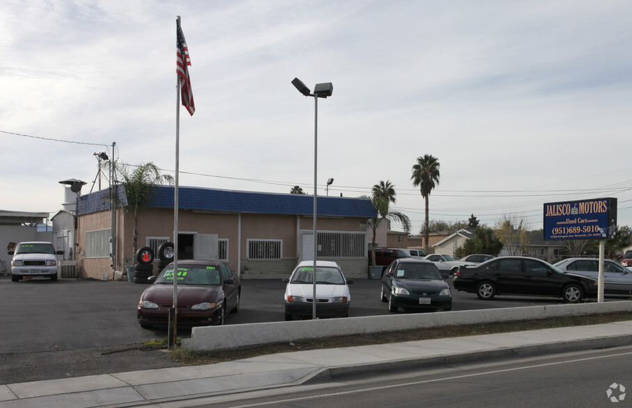 10100 Arlington Ave, Riverside, CA for sale - Primary Photo - Image 1 of 1