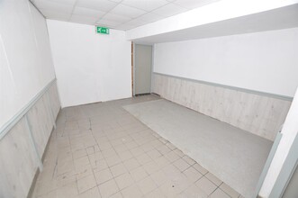 62 King St, Carmarthen for lease Interior Photo- Image 2 of 8