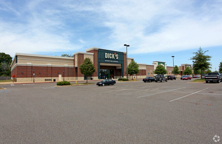 78618061 EastChase Pky, Montgomery, AL 36117 EastChase Market Center