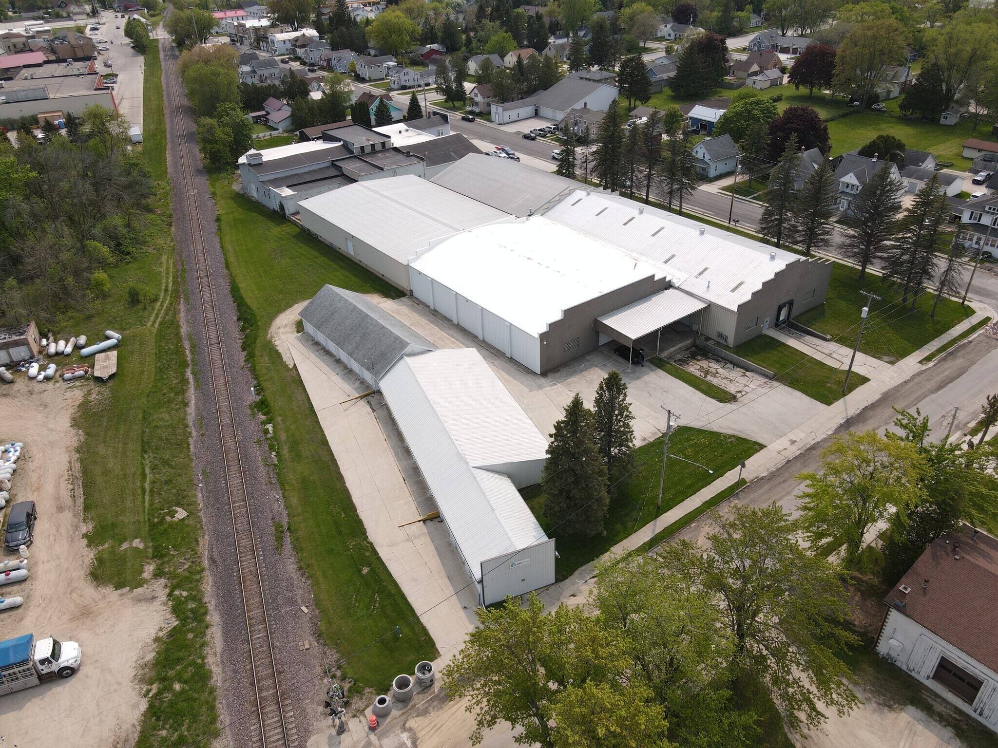 217 N 10th St, Oostburg, WI 53070 Investment Warehouse & Mini
