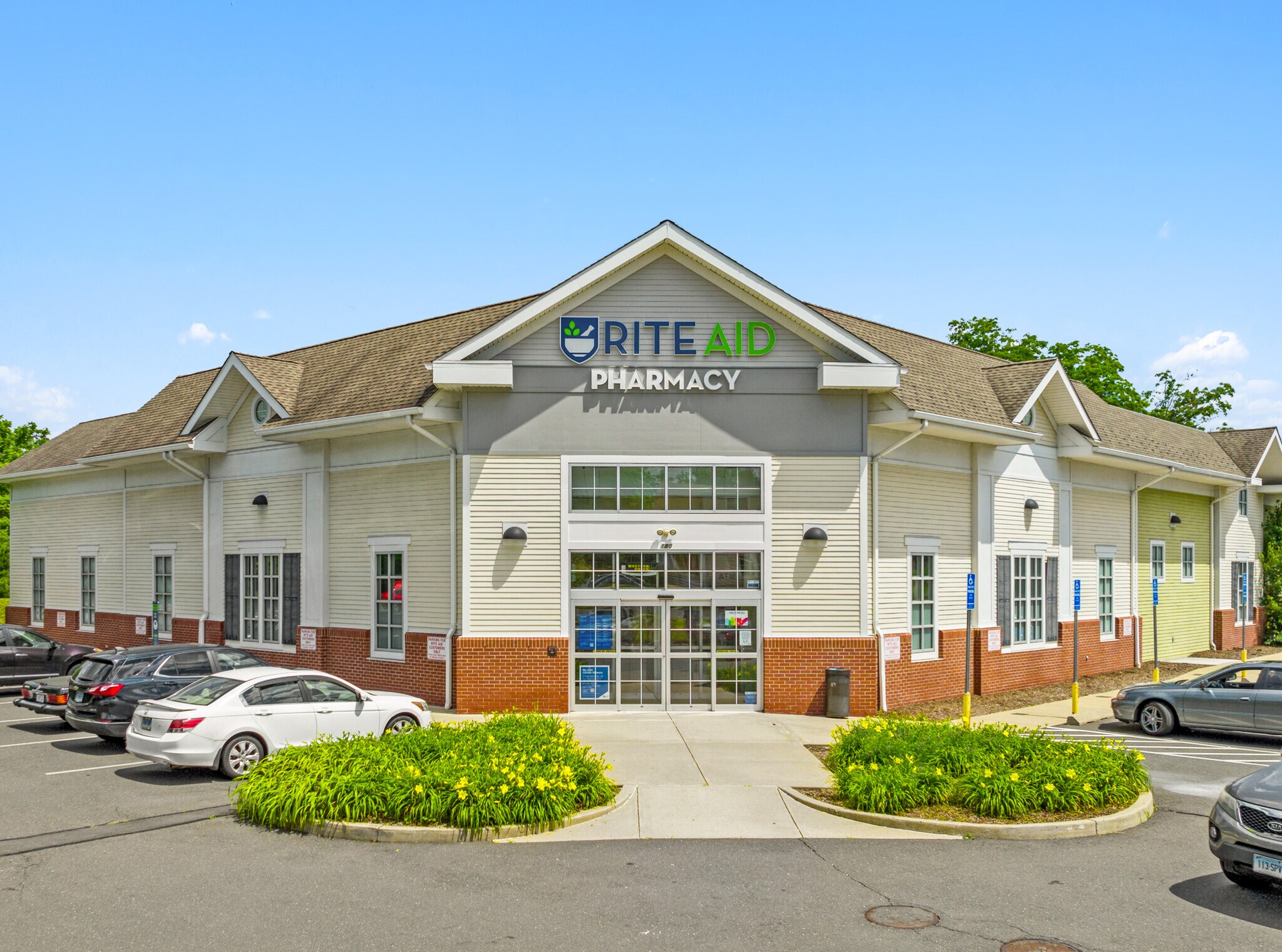 180 Main St, Cheshire, CT for sale Building Photo- Image 1 of 1