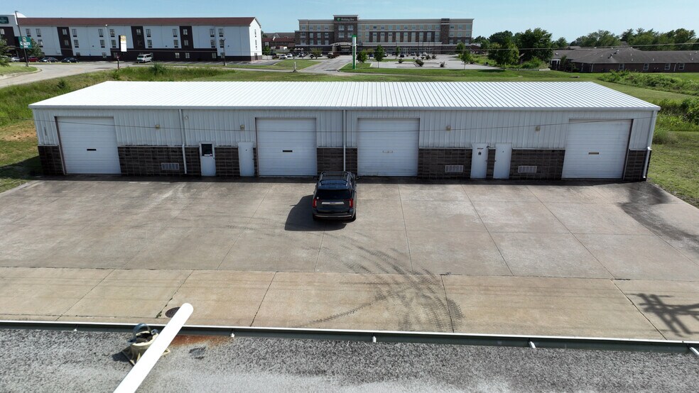 2800 E 33rd Ter, Joplin, MO 64804 Industrial for Lease