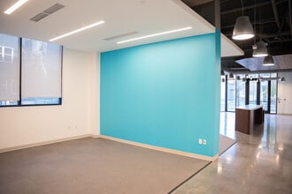 520 Hamilton St, Allentown, PA for lease Interior Photo- Image 2 of 15