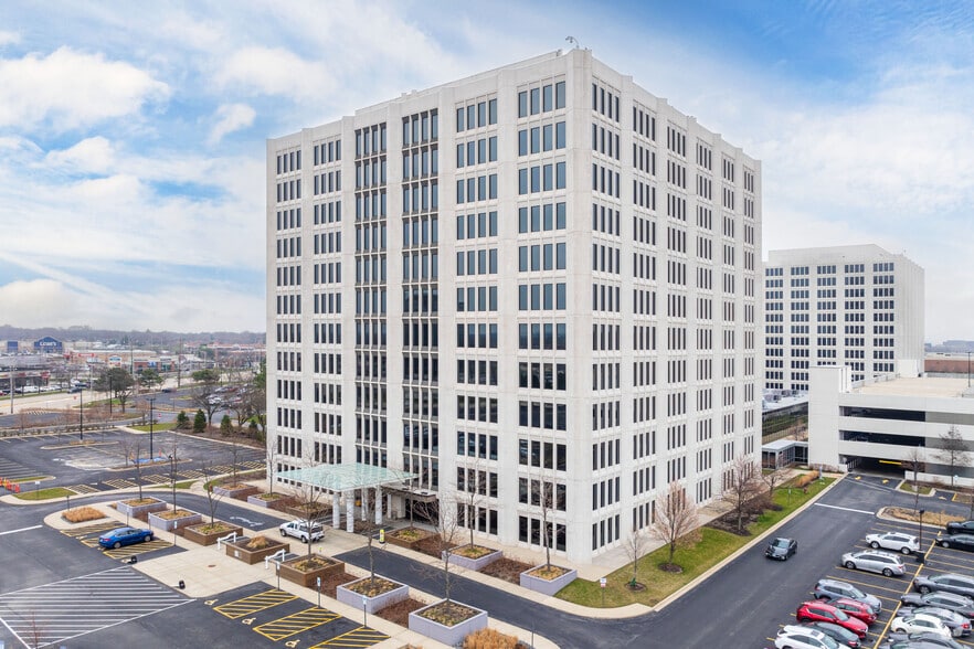 1701 Golf Rd, Rolling Meadows, IL for lease - Primary Photo - Image 1 of 28