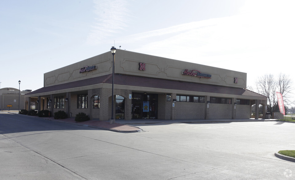 5601 S 56th St, Lincoln, NE for lease - Building Photo - Image 3 of 4