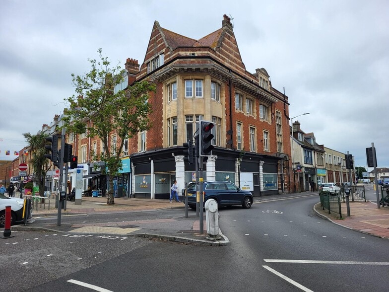 654 Christchurch Rd, Bournemouth for lease - Building Photo - Image 2 of 9