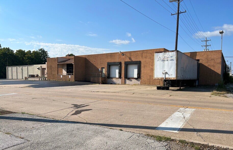 1301 W Webster St, Springfield, MO for sale - Primary Photo - Image 1 of 1