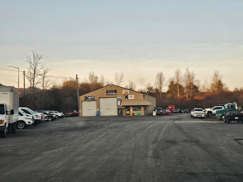 130 Progress Way NE, Norton, VA for sale - Building Photo - Image 2 of 18