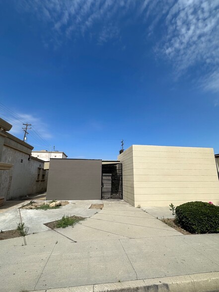 2511 G St, Bakersfield, CA for sale - Building Photo - Image 1 of 1