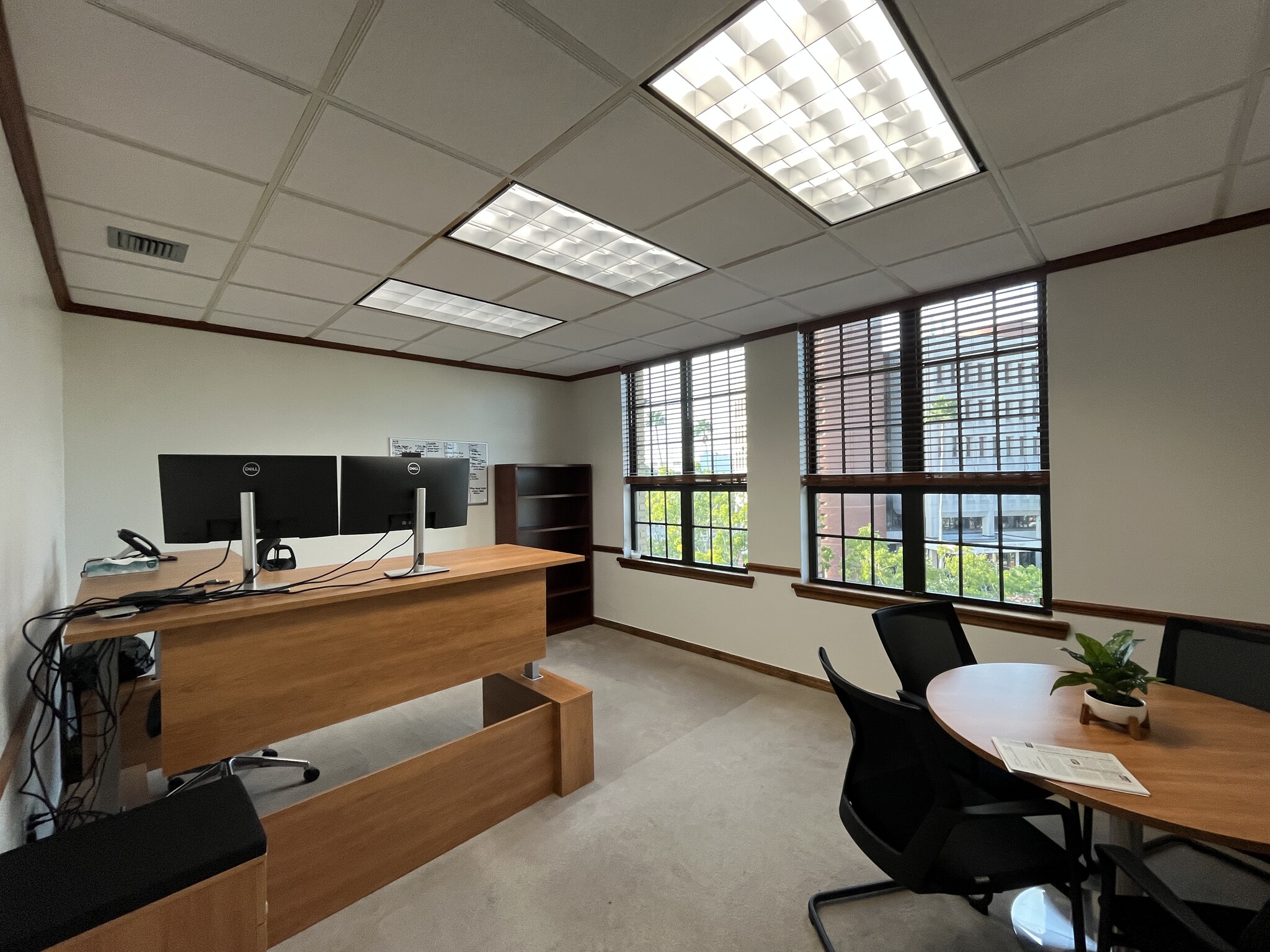 1625 Hendry St, Fort Myers, FL for lease Interior Photo- Image 1 of 9