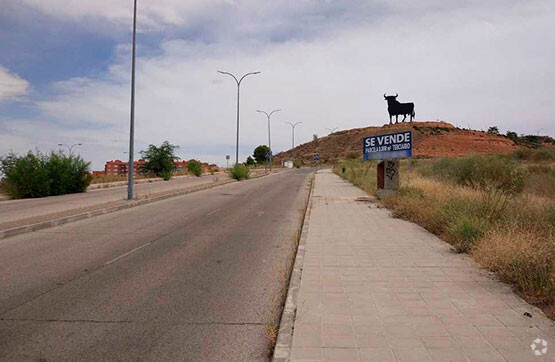 Calle Cuesta del Toro, Guadalajara, Guadalajara for sale - Primary Photo - Image 1 of 2