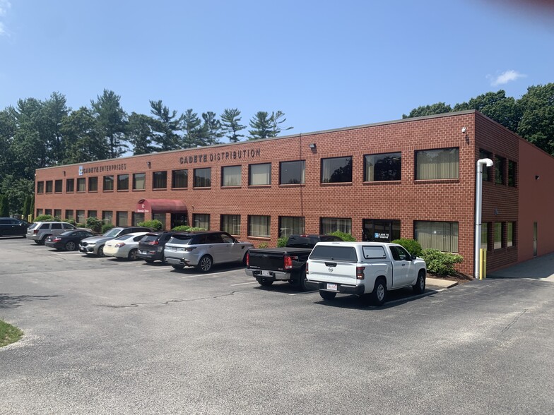 12 Riverside Dr, Pembroke, MA for lease - Building Photo - Image 1 of 16