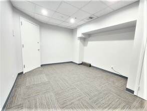 223 Bloomfield St, Hoboken, NJ for lease Interior Photo- Image 2 of 2