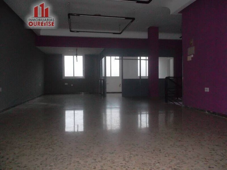 Retail in Ourense, Orense for lease - Building Photo - Image 2 of 10