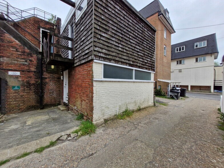 6 Godstone Rd, Caterham for sale - Building Photo - Image 1 of 1