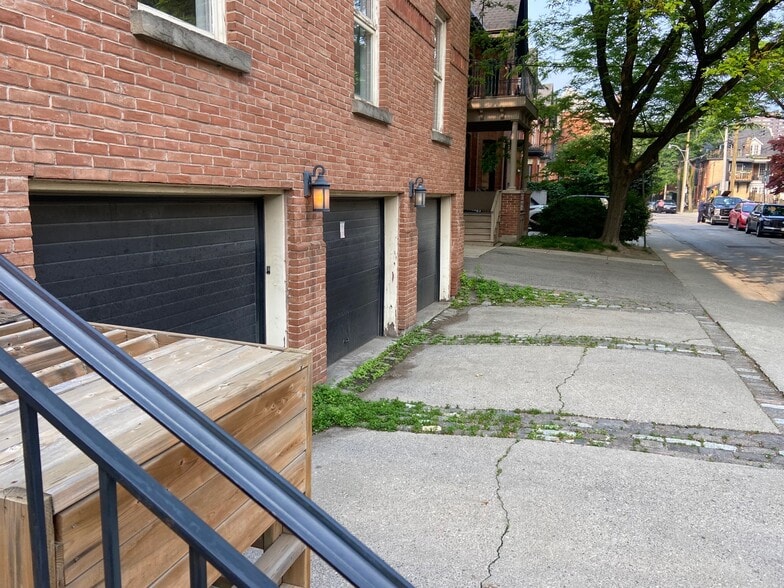 131 Avenue Rd, Toronto, ON for lease - Building Photo - Image 3 of 3